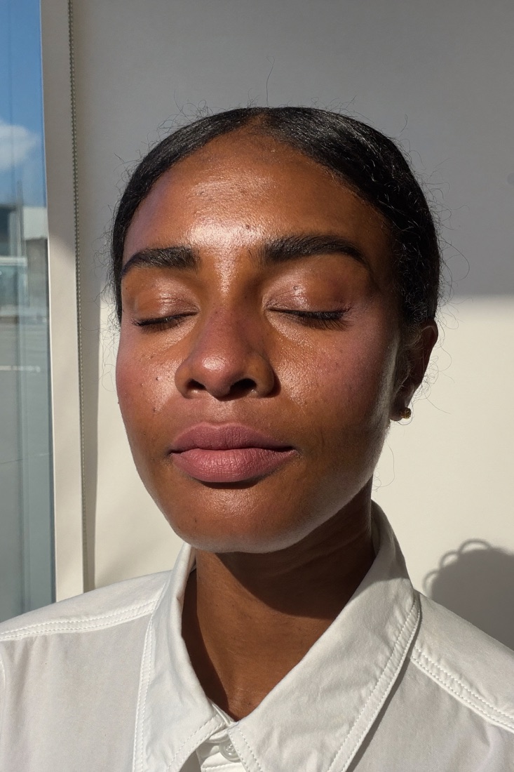 Natural, glowing party makeup